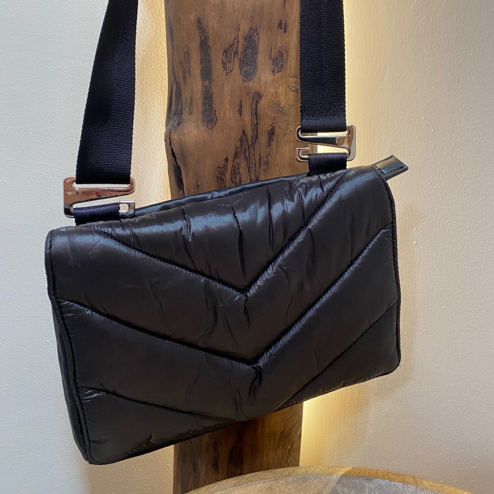 Caraa x Athleta Black Puffer Crossbody Bag 8 x 11